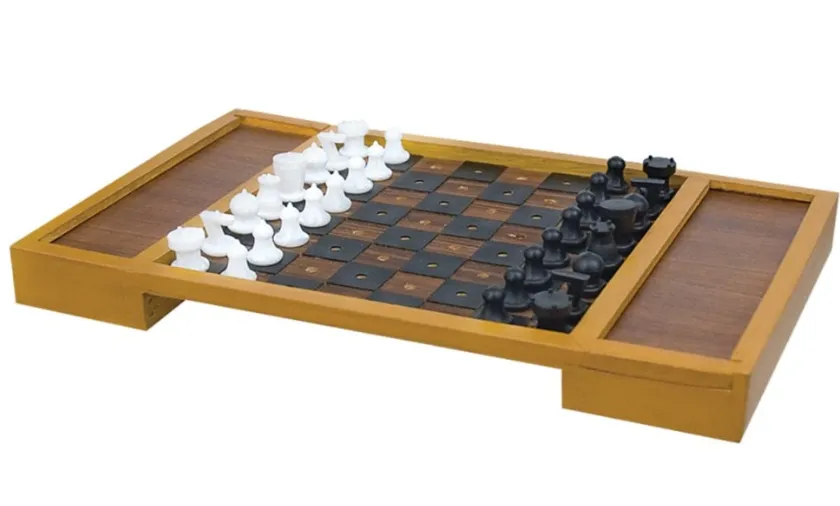 Juego de ajedrez de mesa grande para ciegos o personas con baja visión